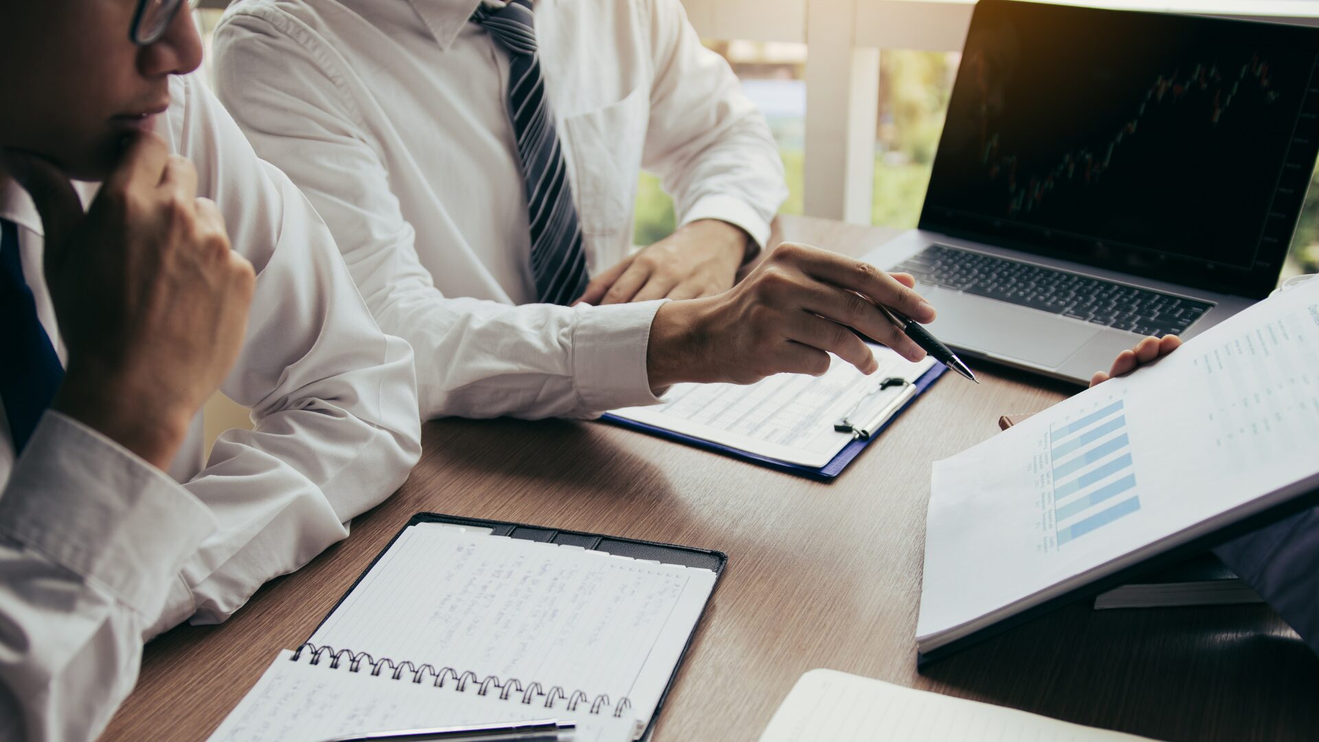 A person talking to a financial advisor